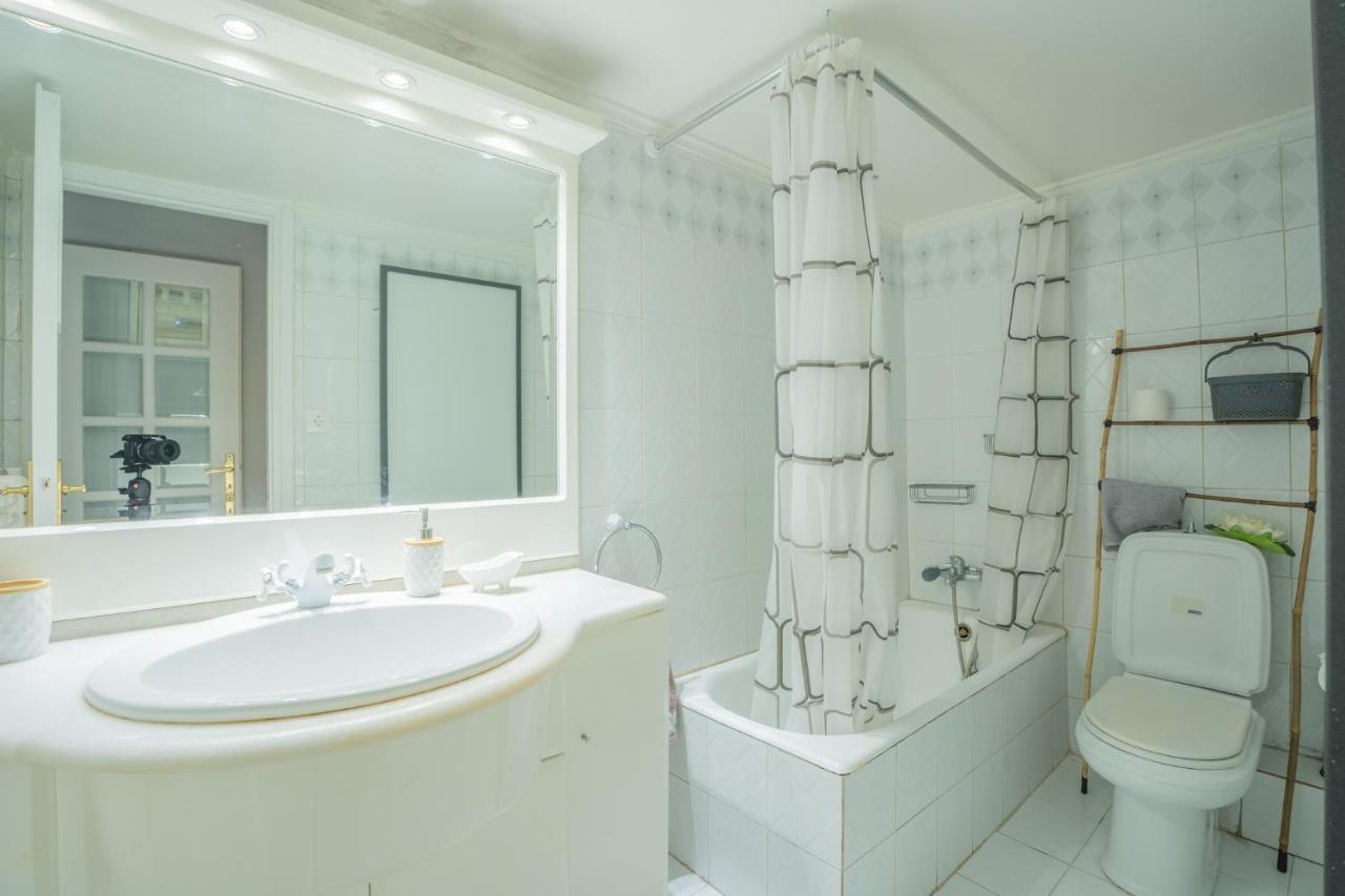 Neoclassic Modern Apa Ath Apartment Athens Luaran gambar